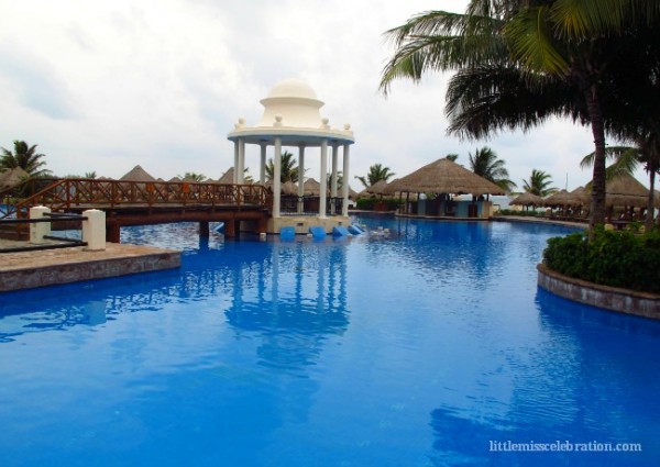 Pool and Gazebo at Now Sapphire Resort
