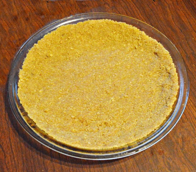 It's a very pumpkin birthday celebration with a side of cool!  Frosty Pumpkin Ice Cream Pie - easy, quick and delicious! littlemisscelebration.com