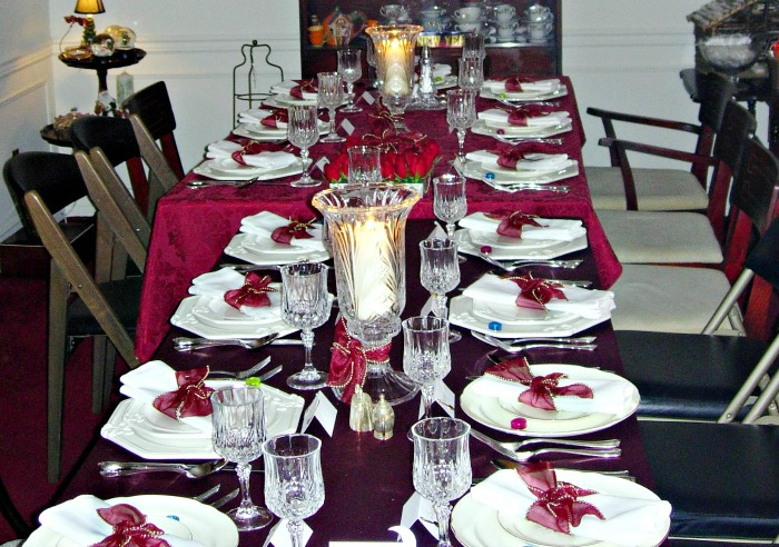 Tips to Ring in 2014 at Home! from littlemisscelebration.com