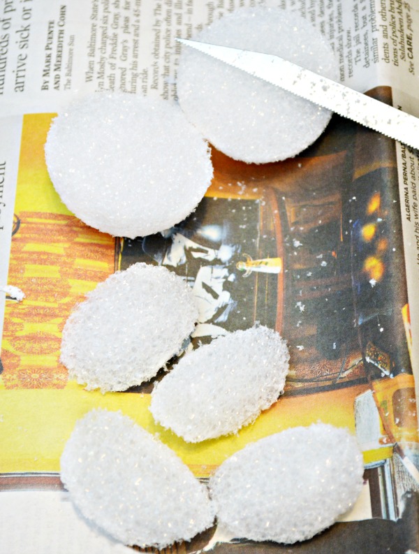 Carve FloraCraft® Make It: Fun® Foam Balls into pretty Foam Flower Tea Light Holders! Bring a glow to summer nights! #MakeItFunCrafts Carve FloraCraft® Make It: Fun® Foam Balls into pretty Foam Flower Tea Light Holders! Bring a glow to summer nights! #MakeItFunCrafts